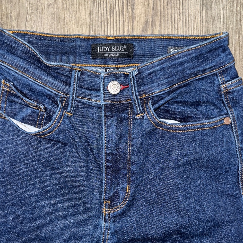 Judy Blue Deep Indigo Straight Leg Jeans - Picture 2 of 8